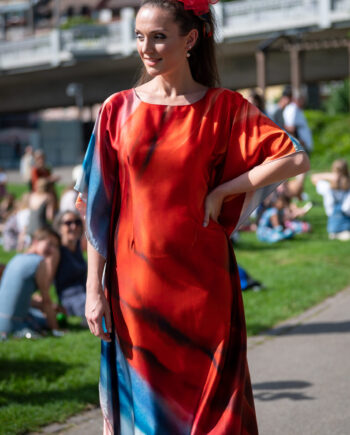 Olivia 2 - Kleid auf Seide / Gemäldedruck - limitiert